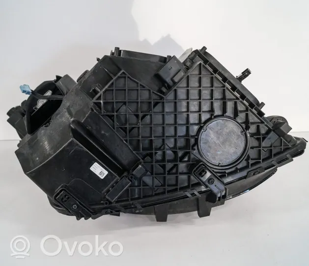 Mercedes-Benz GLC X253 C253 Lampa przednia A2539060701