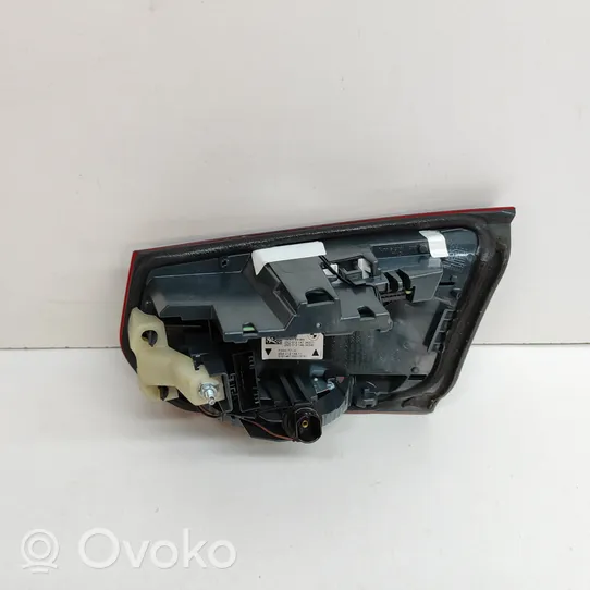 BMW 3 F30 F35 F31 Takaluukun takavalot 7456521