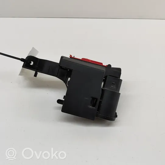 Audi A4 S4 B9 Srovės išlyginimo rėlė 8W0941823