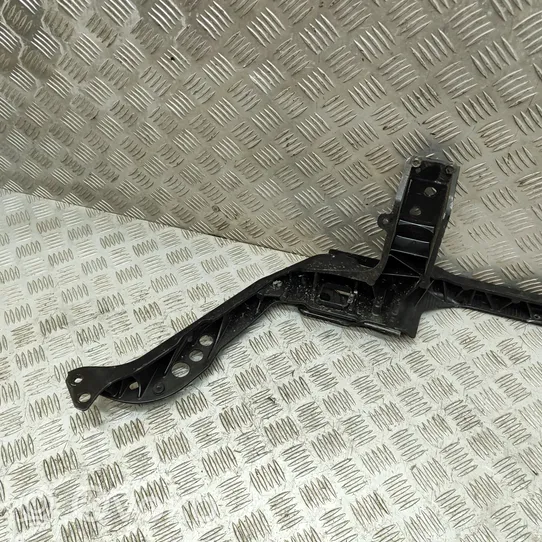 Jaguar F-Pace Staffa del pannello di supporto del radiatore parte superiore HK8316E144A