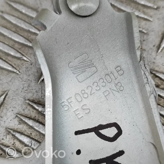 Seat Leon (5F) Vyris (-iai) variklio dangčio 5F0823301B