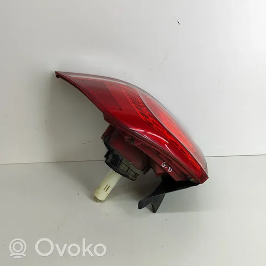 Volkswagen Touareg II Rear/tail lights 7P6945208