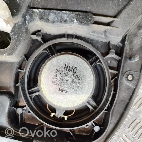 Hyundai i40 Regulador de puerta delantera con motor 824713Z000