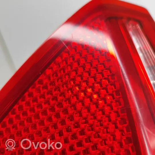 Audi Q5 SQ5 Lampy tylnej klapy bagażnika 8R0945093A