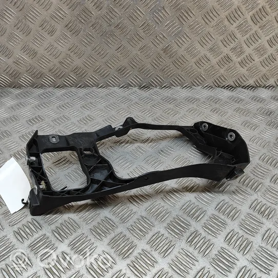 Volkswagen Touareg II Support phare frontale 7P6806509