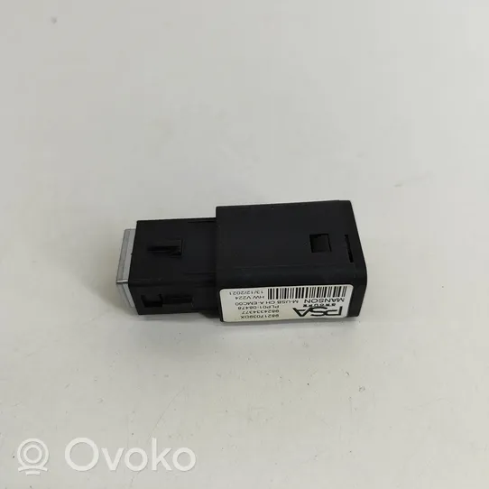 Opel Mokka X Gniazdo / Złącze USB 98217039DX