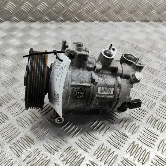 Volkswagen Golf VII Compressore aria condizionata (A/C) (pompa) 5Q0820803F