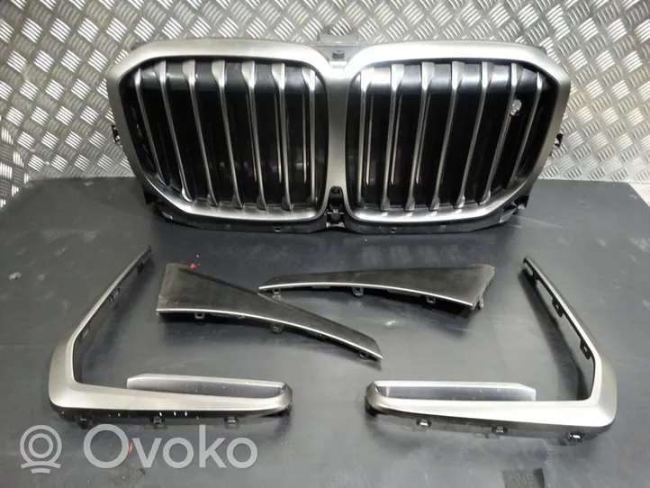 BMW X7 G07 Atrapa chłodnicy / Grill 