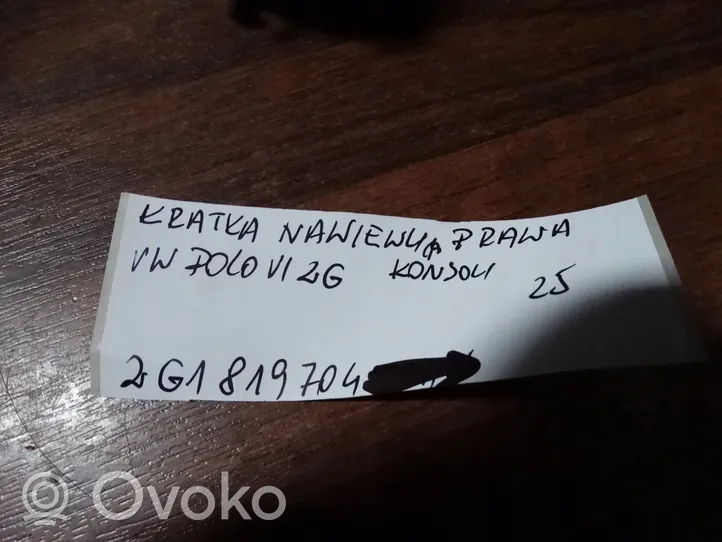 Volkswagen Polo VI AW Dysze / Kratki środkowego nawiewu deski rozdzielczej 