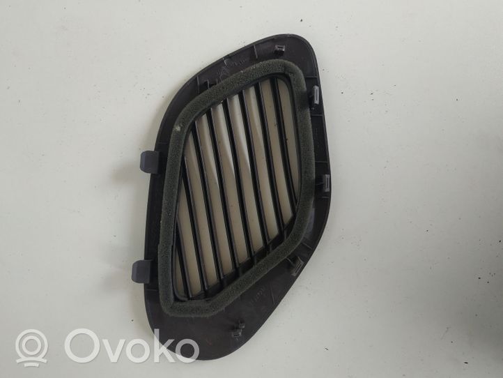 Toyota iQ Inne części wnętrza samochodu 5547674010