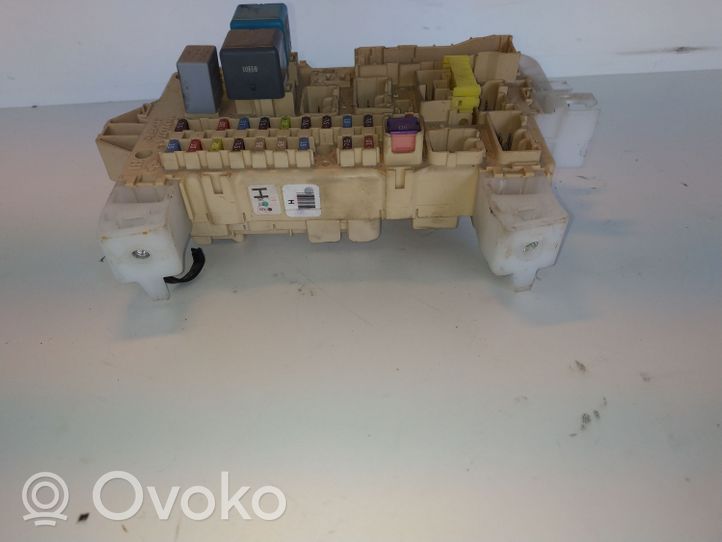 Toyota RAV 4 (XA30) Module de fusibles 892210F010