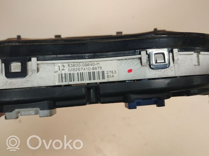 Toyota Avensis T250 Speedometer (instrument cluster) 8380005640H