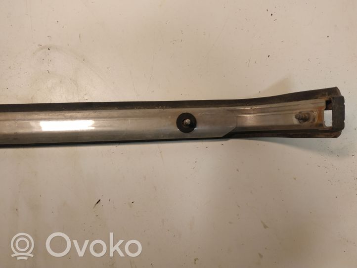 Toyota Hiace (H200) Rivestimento binario portellone scorrevole 