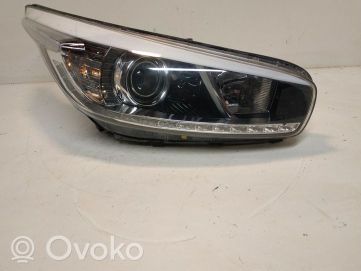 KIA Ceed Lampa przednia 3Z92101700