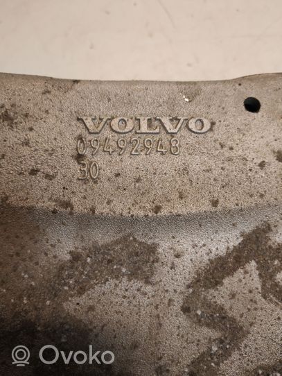 Volvo V70 Berceau moteur 09492948