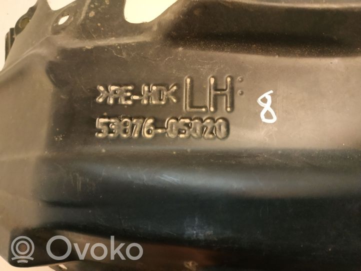 Toyota Avensis T220 Etupyörän sisälokasuojat 5387605020