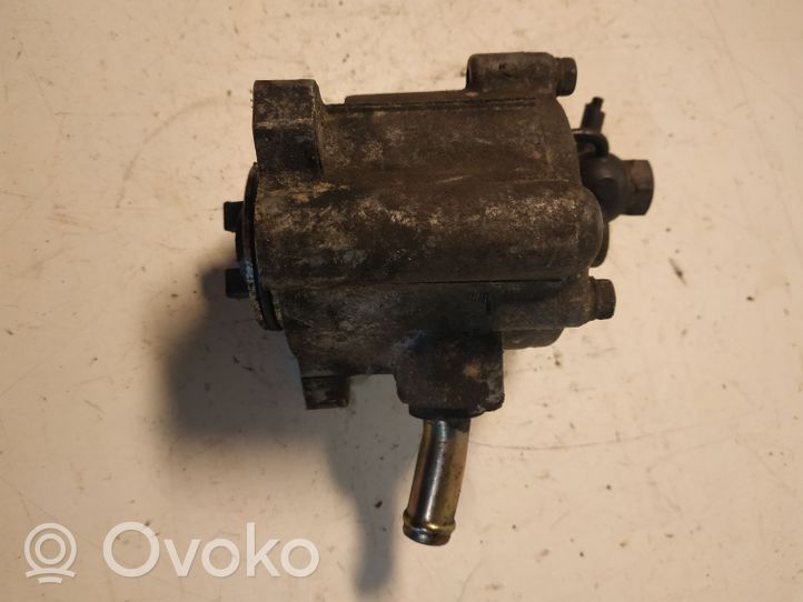 Toyota Avensis T220 Alipainepumppu 2930027010