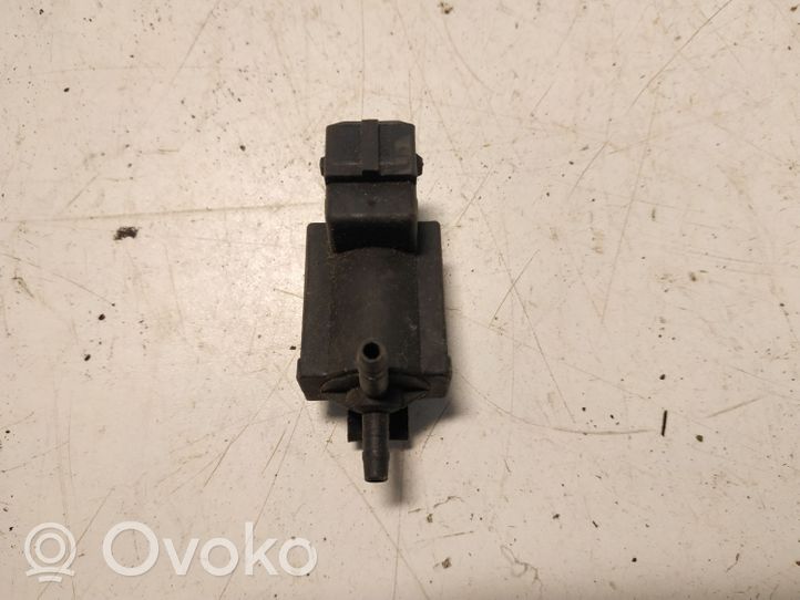 Volvo V70 Electrovanne Soupape de Sûreté / Dépression 72224010