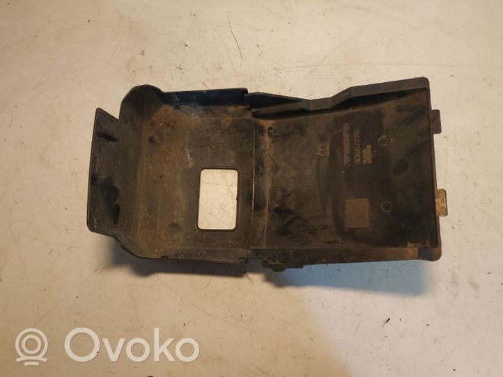 Volvo V50 Akkulaatikon alustan kansi 30667276