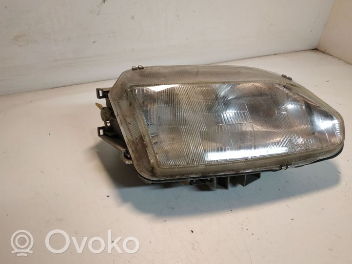 Renault Safrane Headlight/headlamp 