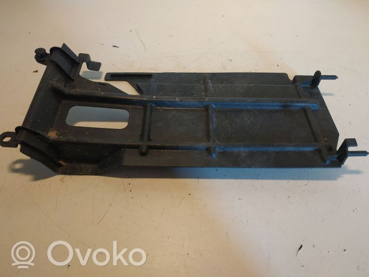 Toyota Yaris Panel mocowania chłodnicy / góra 5328952020