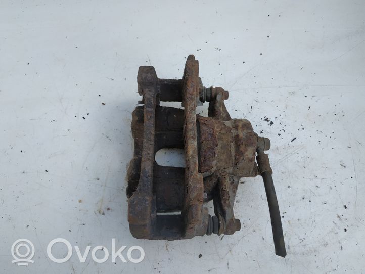 Toyota Avensis T250 Bremssattel vorne 