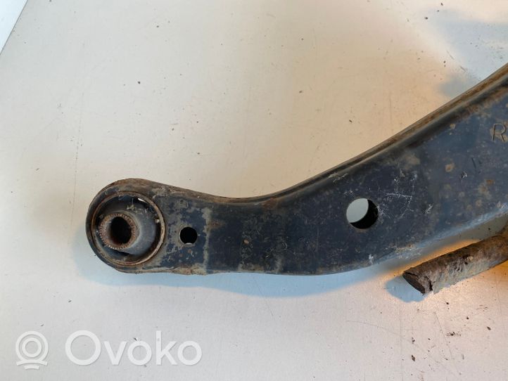 Toyota Corolla E110 Braccio di controllo sospensione anteriore inferiore/braccio oscillante 