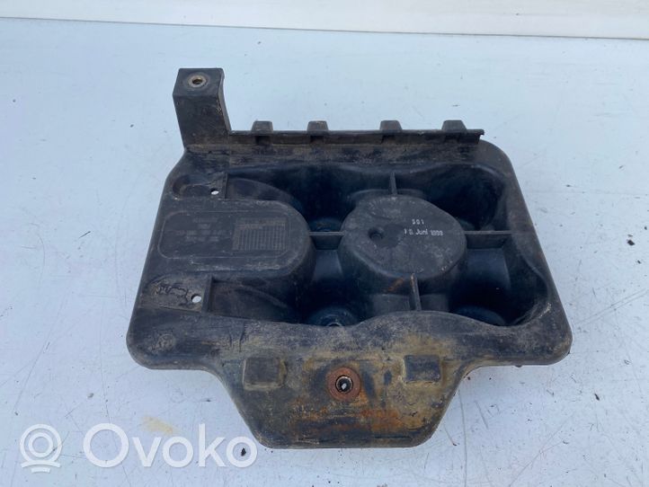 Audi A3 S3 8L Boîte de batterie 1J0804373A