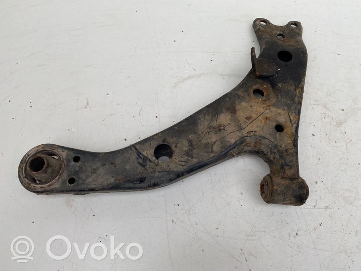 Toyota Corolla E110 Braccio di controllo sospensione anteriore inferiore/braccio oscillante 