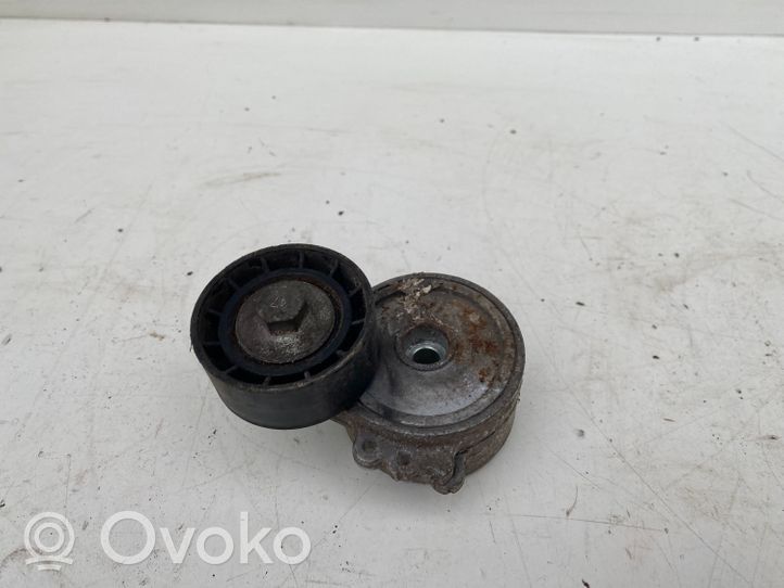 Toyota Corolla E110 Napinacz paska alternatora 