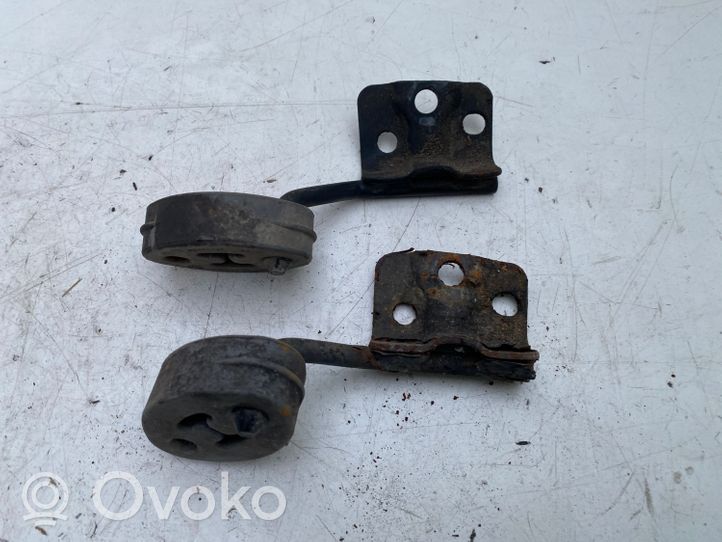 Volvo S80 Muffler mount bracket/holder 