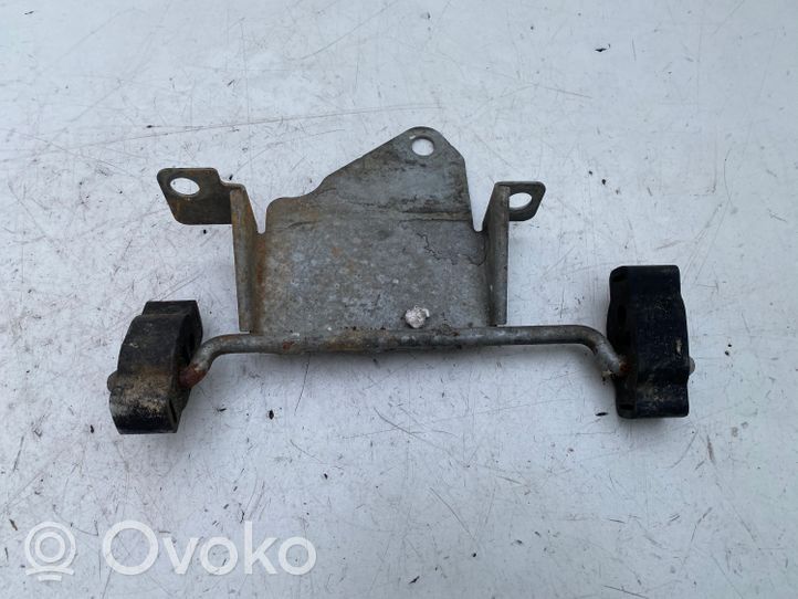 Volvo S80 Muffler mount bracket/holder 