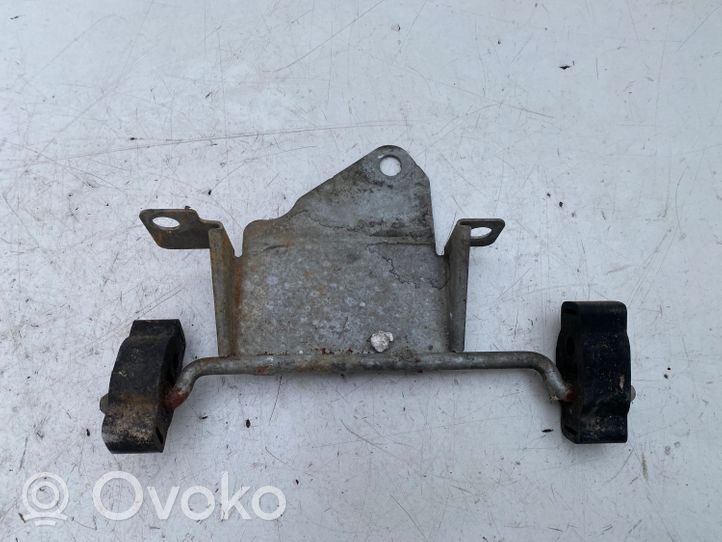 Volvo S80 Muffler mount bracket/holder 