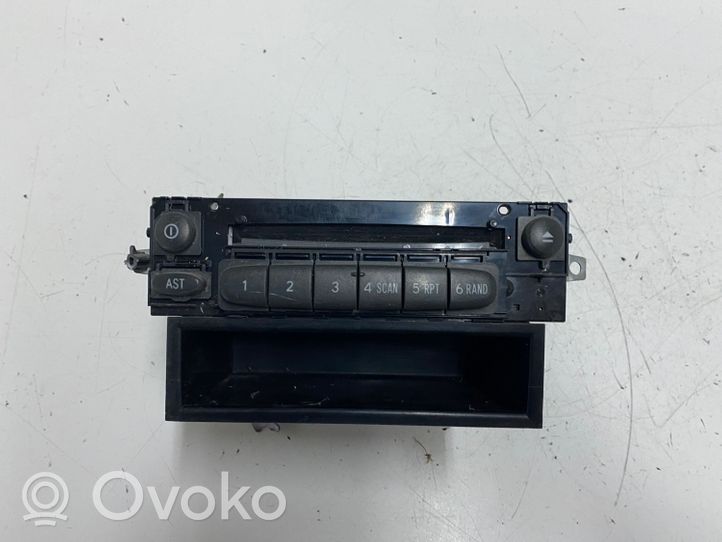 Toyota Yaris Radio/CD/DVD/GPS-pääyksikkö 5552033020