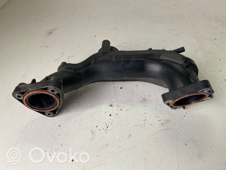 Ford Focus Tube d'admission de tuyau de refroidisseur intermédiaire 9685282480