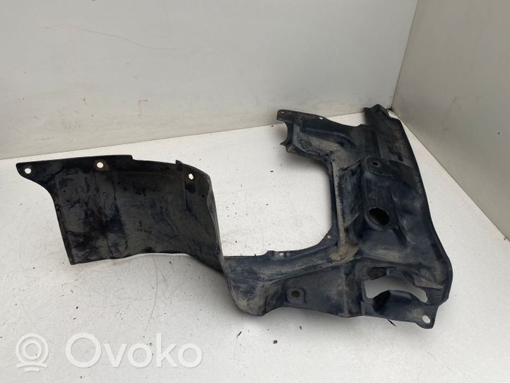 Toyota Avensis Verso Moottorin alustan välipohjan roiskesuoja 5144144040