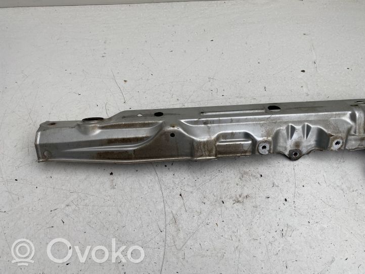 Toyota Avensis Verso Panel mocowania chłodnicy / góra 