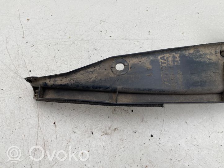 Toyota Avensis Verso Takaroiskeläppä 5215344050