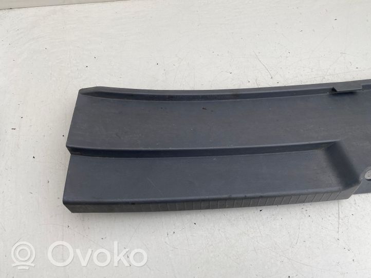 Toyota Avensis Verso Tavaratilan kynnyksen suoja 6793544030