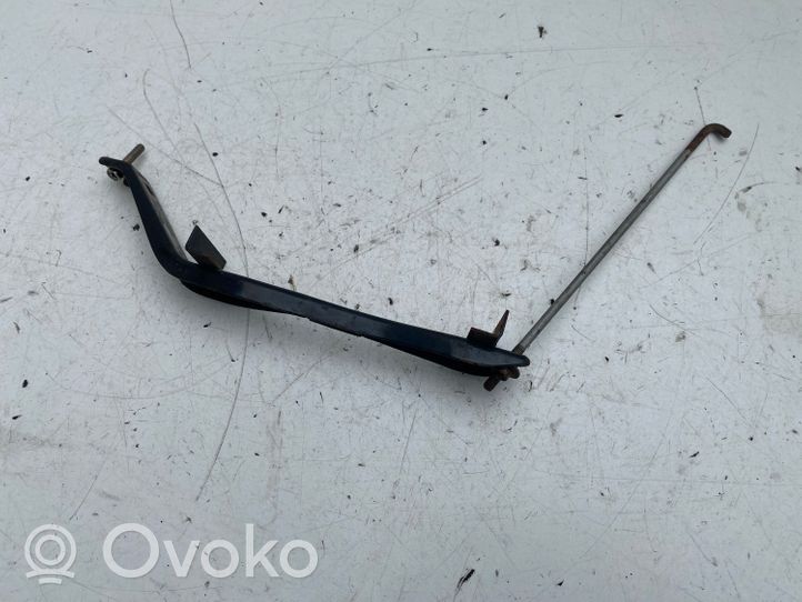 Toyota Previa (XR30, XR40) II Battery bracket 