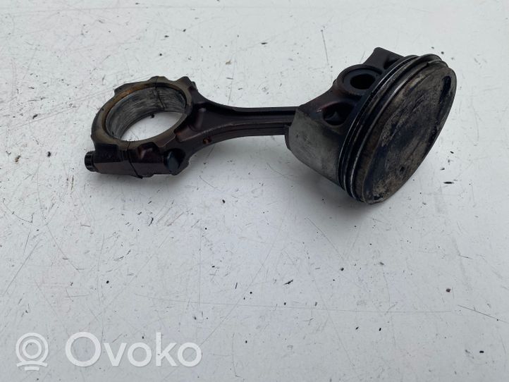 Toyota Picnic Piston with connecting rod 8430