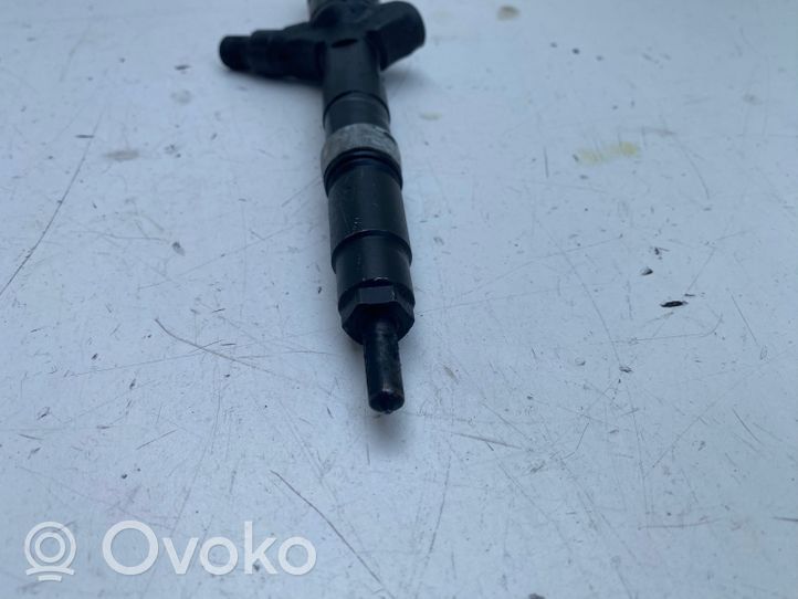 Toyota Hiace (H200) Injecteur de carburant 2367030030