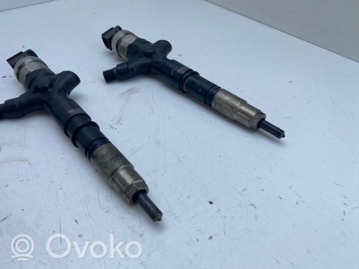 Toyota Hilux (AN10, AN20, AN30) Set di iniettori 2367030100