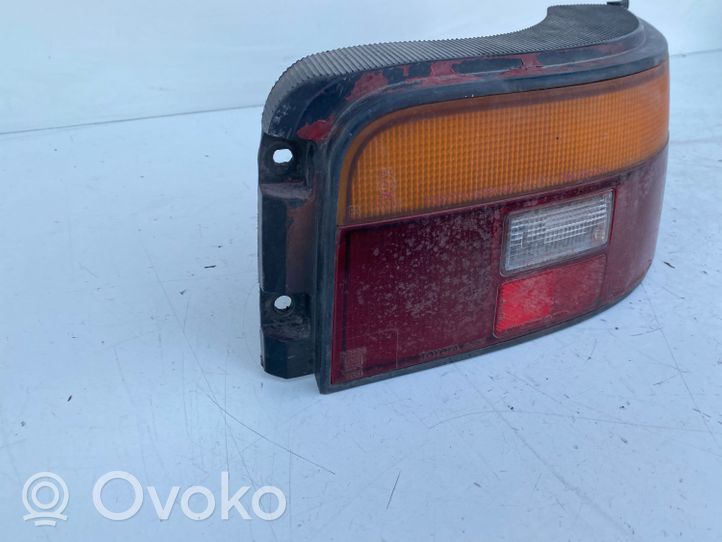 Toyota Corolla E90 Lampa tylna 12295