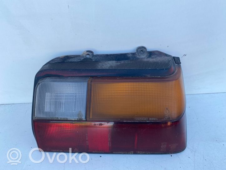 Toyota Corolla E80 Lampa tylna 12207