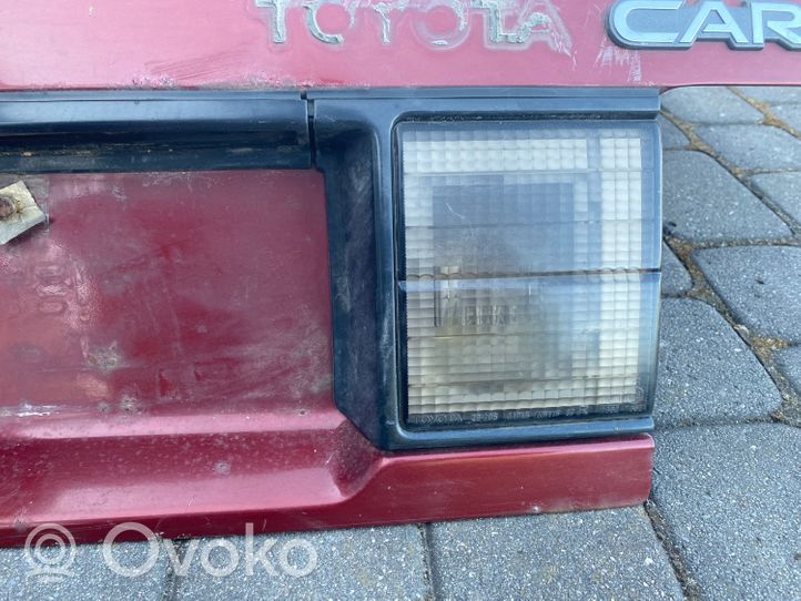 Toyota Carina T170 Takaluukun/tavaratilan kansi 