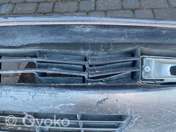 Toyota Corolla E90 Zderzak przedni 521191A230
