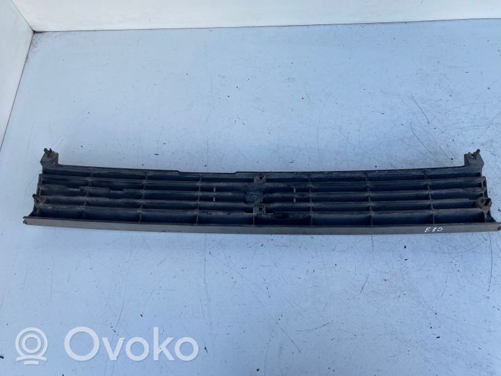 Toyota Corolla E80 Maskownica / Grill / Atrapa górna chłodnicy 5310112600