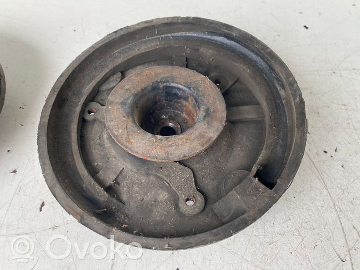 Renault Safrane Support de jambe de force supérieur avant 7700805920