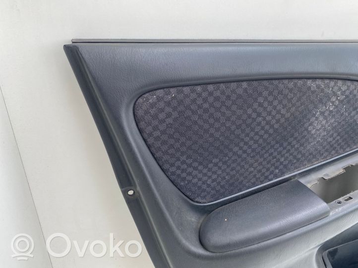 Toyota Avensis T220 Rivestimento del pannello della portiera anteriore 